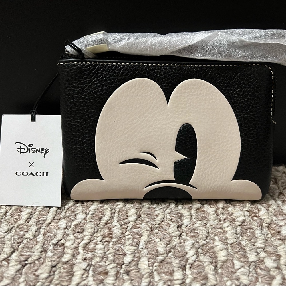 NWT Coach X Disney Corner Zip Wristlet With Wink Mickey Mouse AUTHENTIC MSRP$118